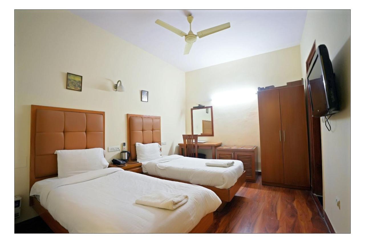 Hotel Oscar - Hauz Khas New Delhi Luaran gambar