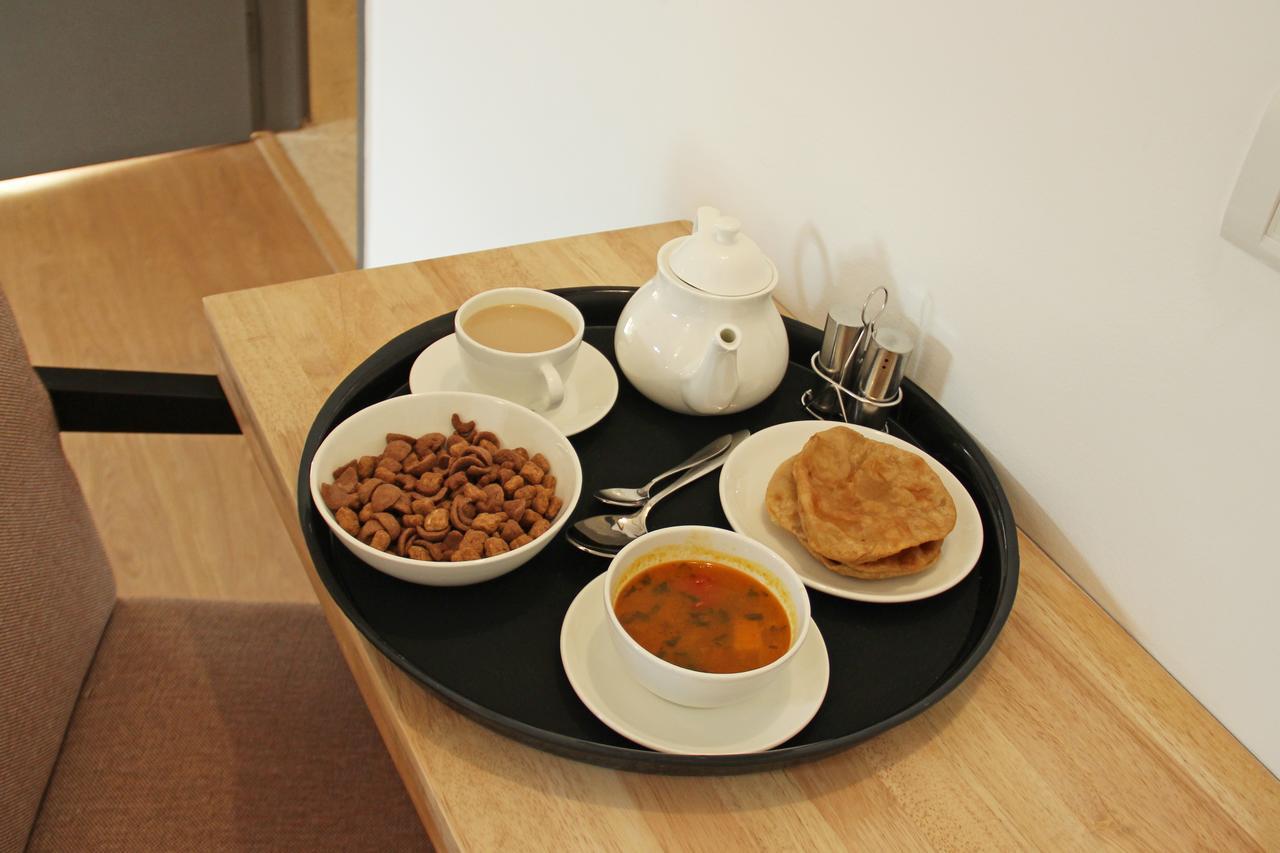 Hotel Oscar - Hauz Khas New Delhi Luaran gambar